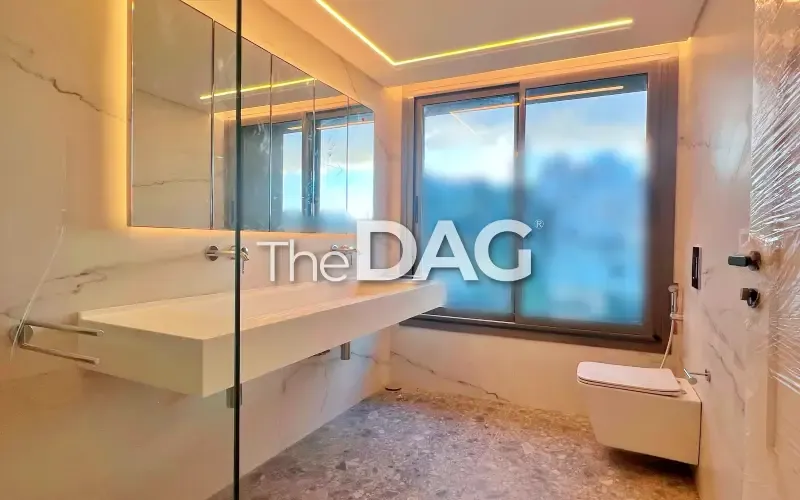 SeaView Duplex 450 SQM for Sale in Loueizeh — الصورة 4