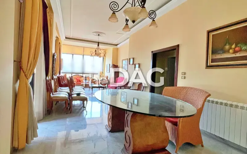 300 SQM Apartment for Sale in Hadath Baabda — الصورة 2
