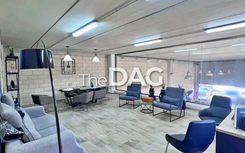 Commercial 900 SQM Warehouse Building for Rent in Baabda — الصورة 4