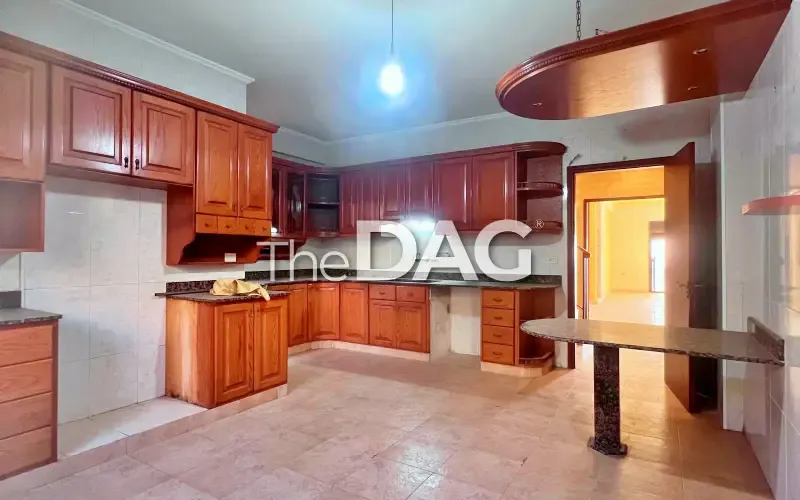 Deluxe 250 SQM Duplex in Ain Saadeh Roumieh for Sale — الصورة 4