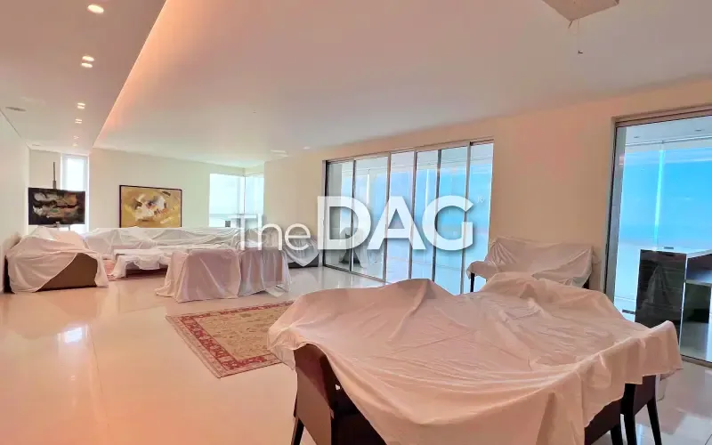 Seaview 400 SQM Apartment for Sale in Saifi — الصورة 2