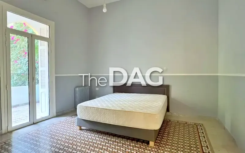 Vintage 270 SQM Apartment for Rent in Gemmayzeh — الصورة 4