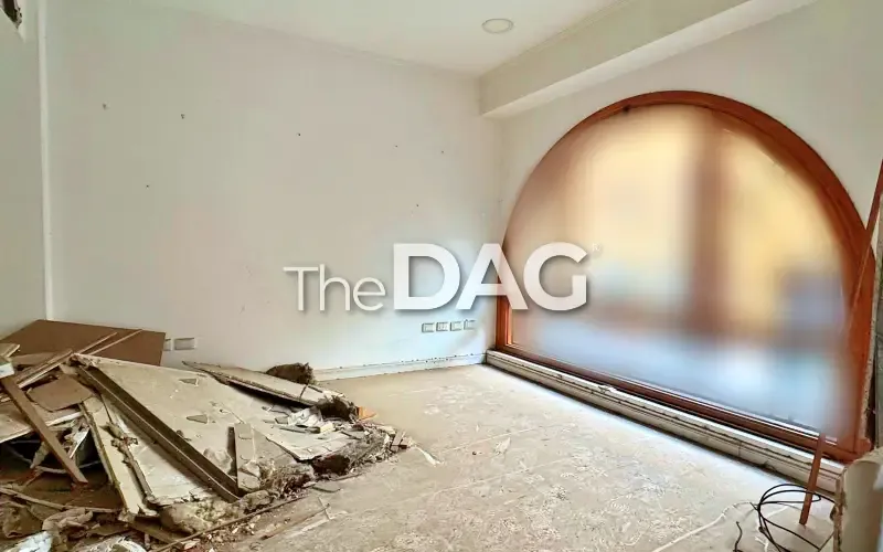 Central 130 SQM Office for Rent in Downtown — الصورة 4