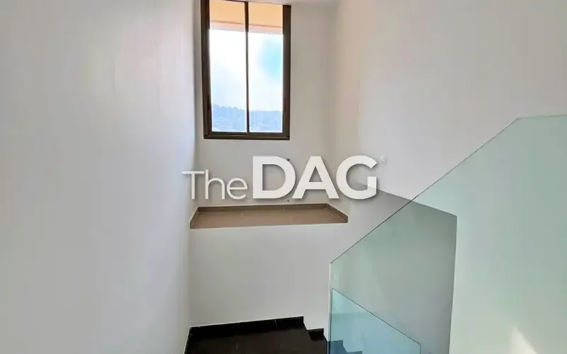 Elegant 425 SQM Duplex Apartment for Sale in Jdeideh — الصورة 2