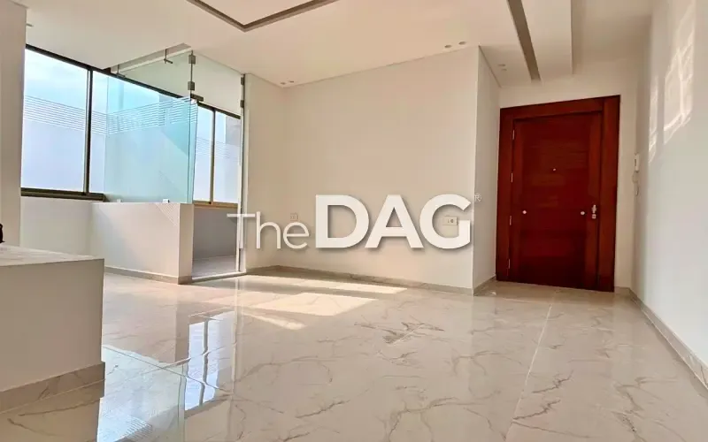 Elegant 425 SQM Duplex Apartment for Sale in Jdeideh — الصورة 4