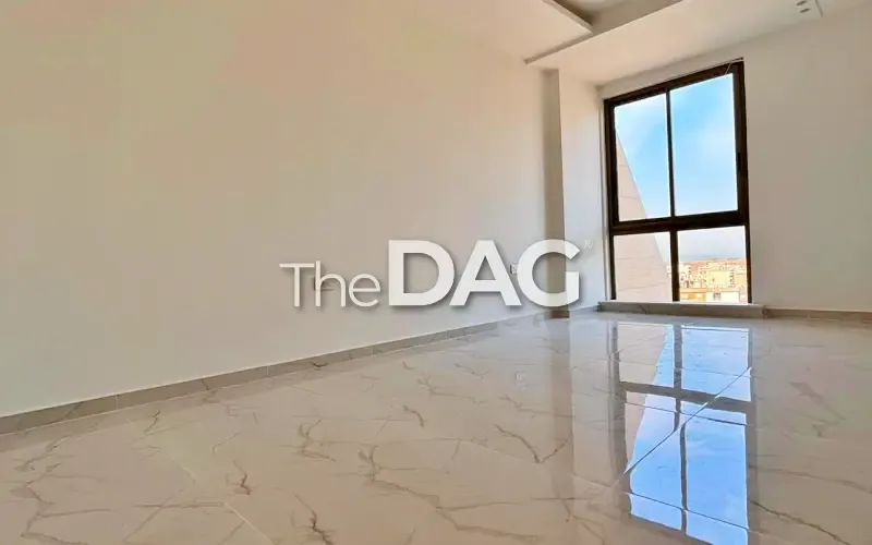 Elegant 425 SQM Duplex Apartment for Sale in Jdeideh — الصورة 5