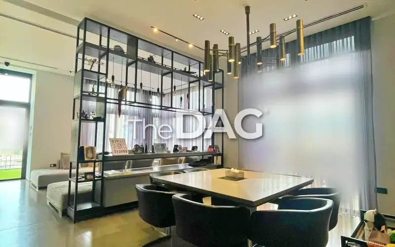 Elegant 460 SQM Duplex Apartment for Sale in Achrafieh — الصورة 3