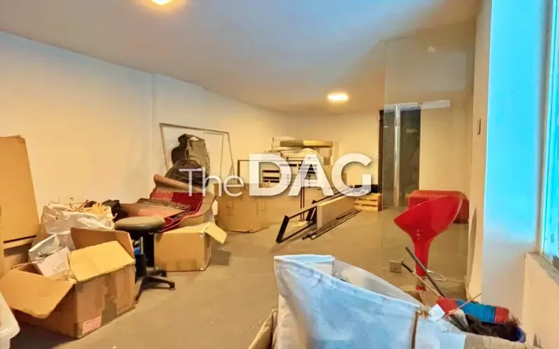 Spacious 1100 SQM Depot for Sale in Sed el Bauchrieh — الصورة 2