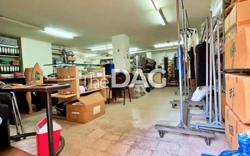 Functional 220 SQM Depot for Sale in Jdeideh — الصورة 4
