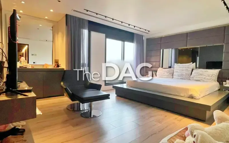 Elegant 460 SQM Duplex Apartment for Rent in Achrafieh — photo 4