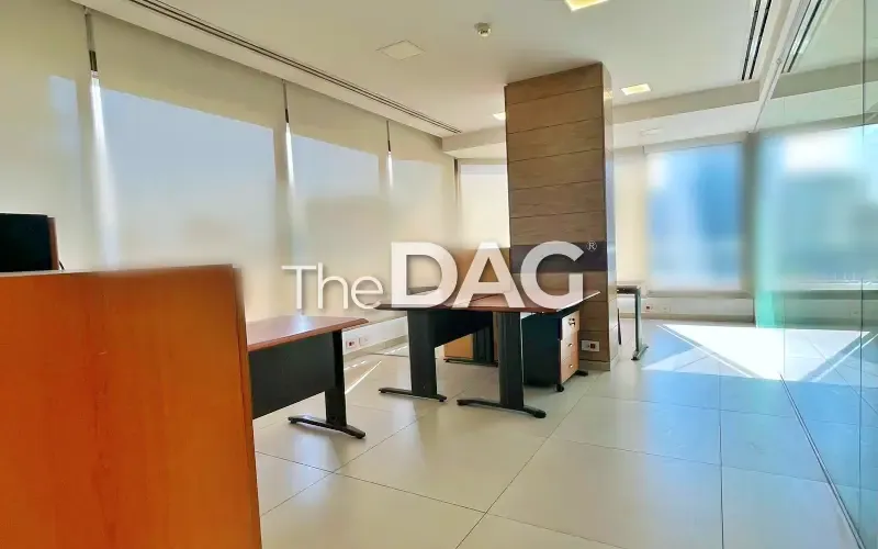 Badaro 365 SQM Office for Rent — الصورة 4