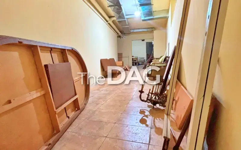 Fully Renovated 120 SQM Warehouse for Sale or Rent in Sioufi — الصورة 3