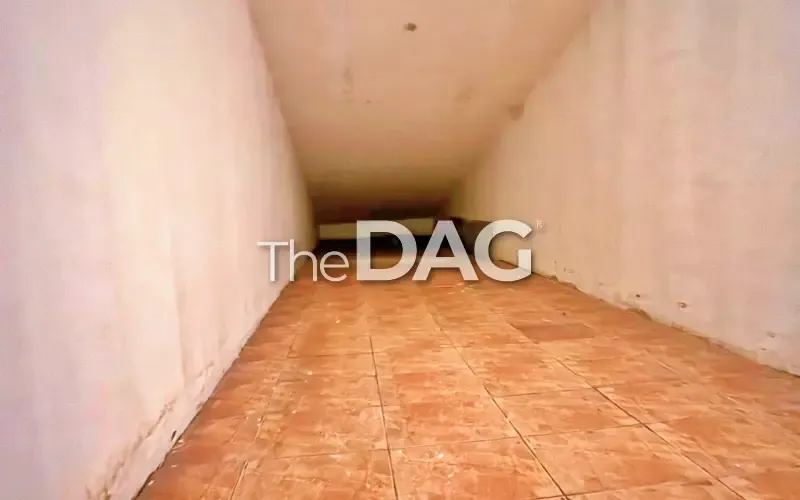 Fully Renovated 120 SQM Warehouse for Sale or Rent in Sioufi — الصورة 4