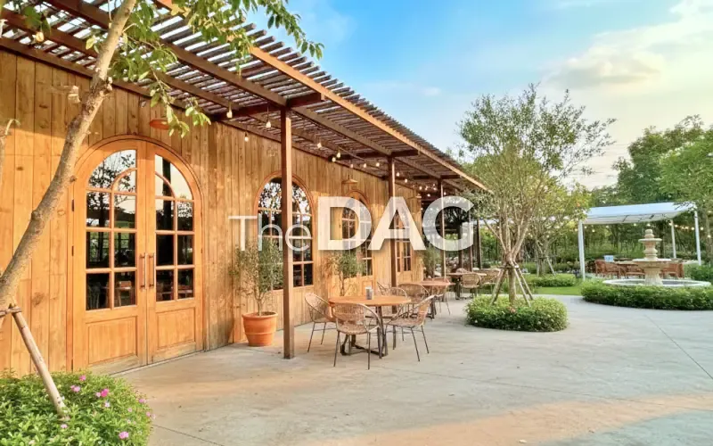 Spacious 220 SQM Restaurant for Rent in Antelias