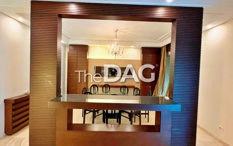 Spacious 250 SQM Apartment for Rent in Achrafieh — الصورة 3