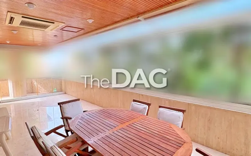 Spacious 250 SQM Apartment for Rent in Achrafieh — الصورة 5