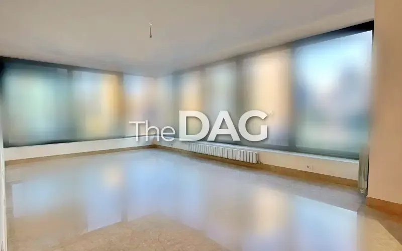 Luxurious 400 SQM Apartment for Rent or Sale in Clemenceau — الصورة 2