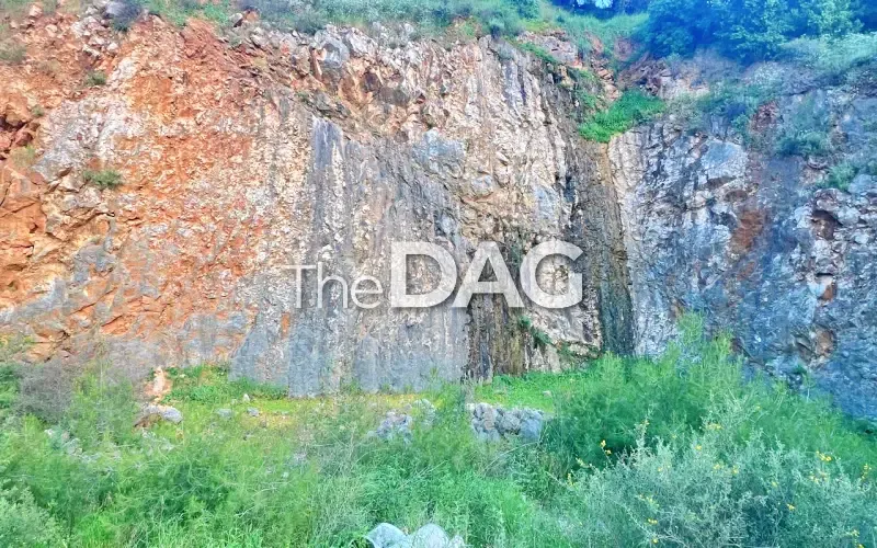 Industrial 2252 SQM Land for Sale in Ain Saadeh Roumieh — الصورة 2