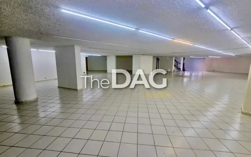 Prime Location 250 SQM Showroom for Rent in Mtayleb — الصورة 3