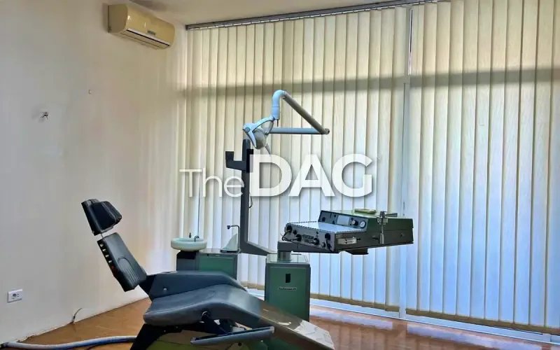 Prime Location 90 SQM Clinic Office for Rent in Badaro — photo 2