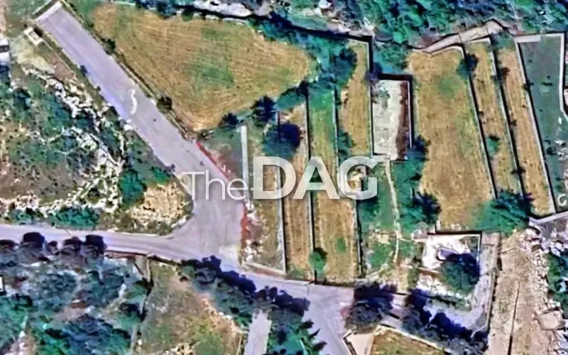 Prime Location 1200 SQM Land for Sale in Feytroun