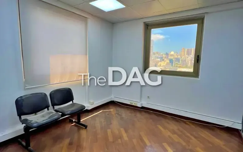 Prime Location 70 SQM Office for Rent in Badaro — photo 4