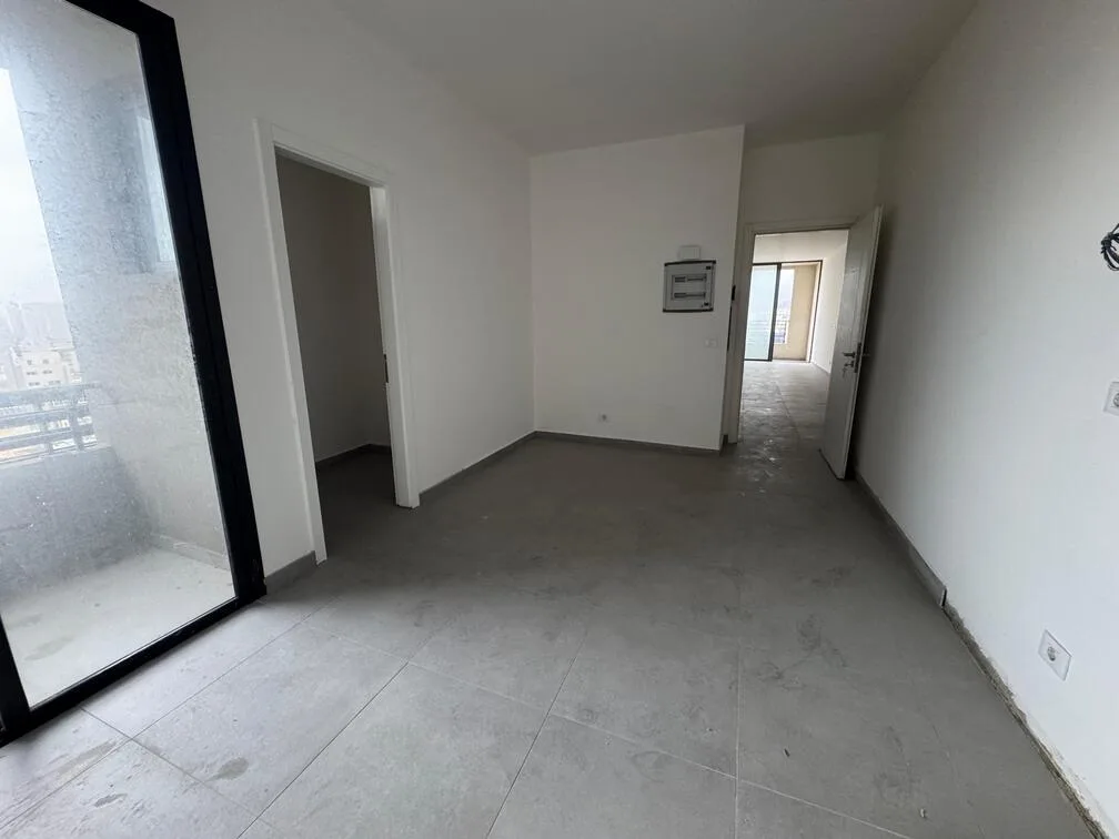 Apartment for Sale in Ain el remmeneh, baabda — الصورة 2