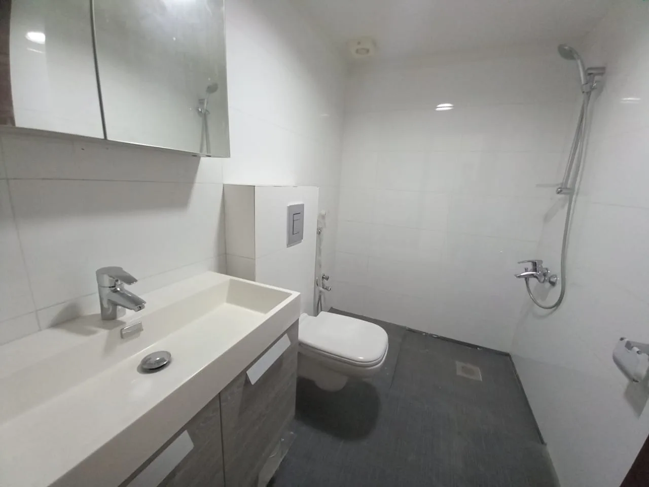 Apartment for Sale in Kfar Hbab, Lebanon — الصورة 10