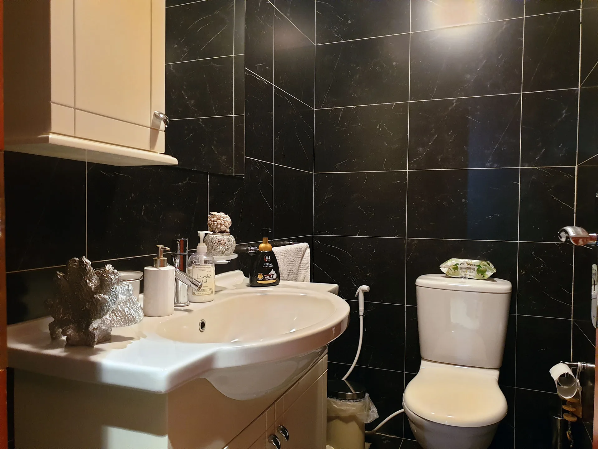 Apartment for Sale in Baabda, Lebanon — الصورة 6