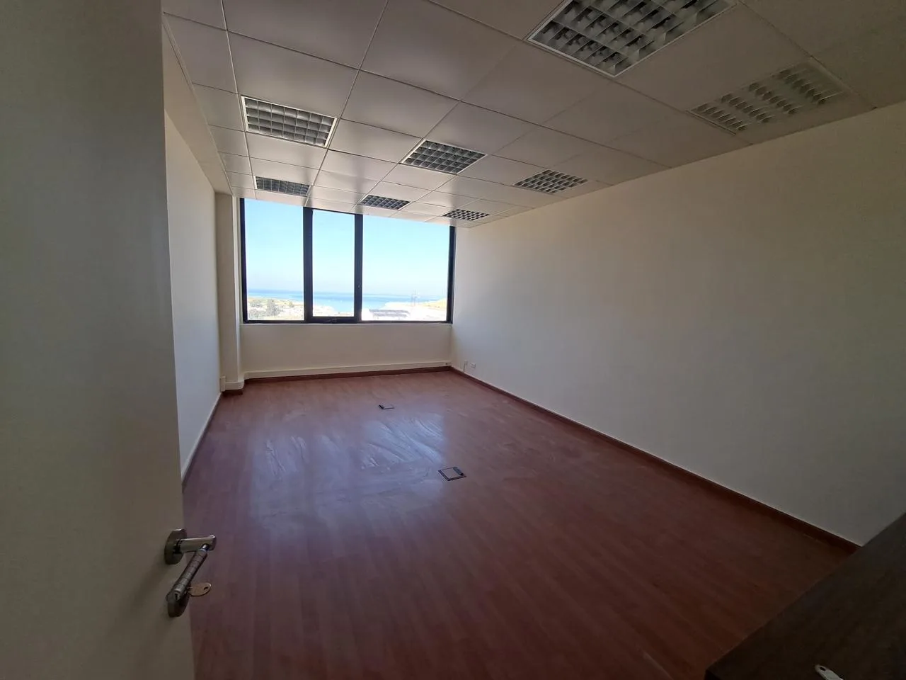 Office for rent in Daoura, Lebanon — الصورة 4