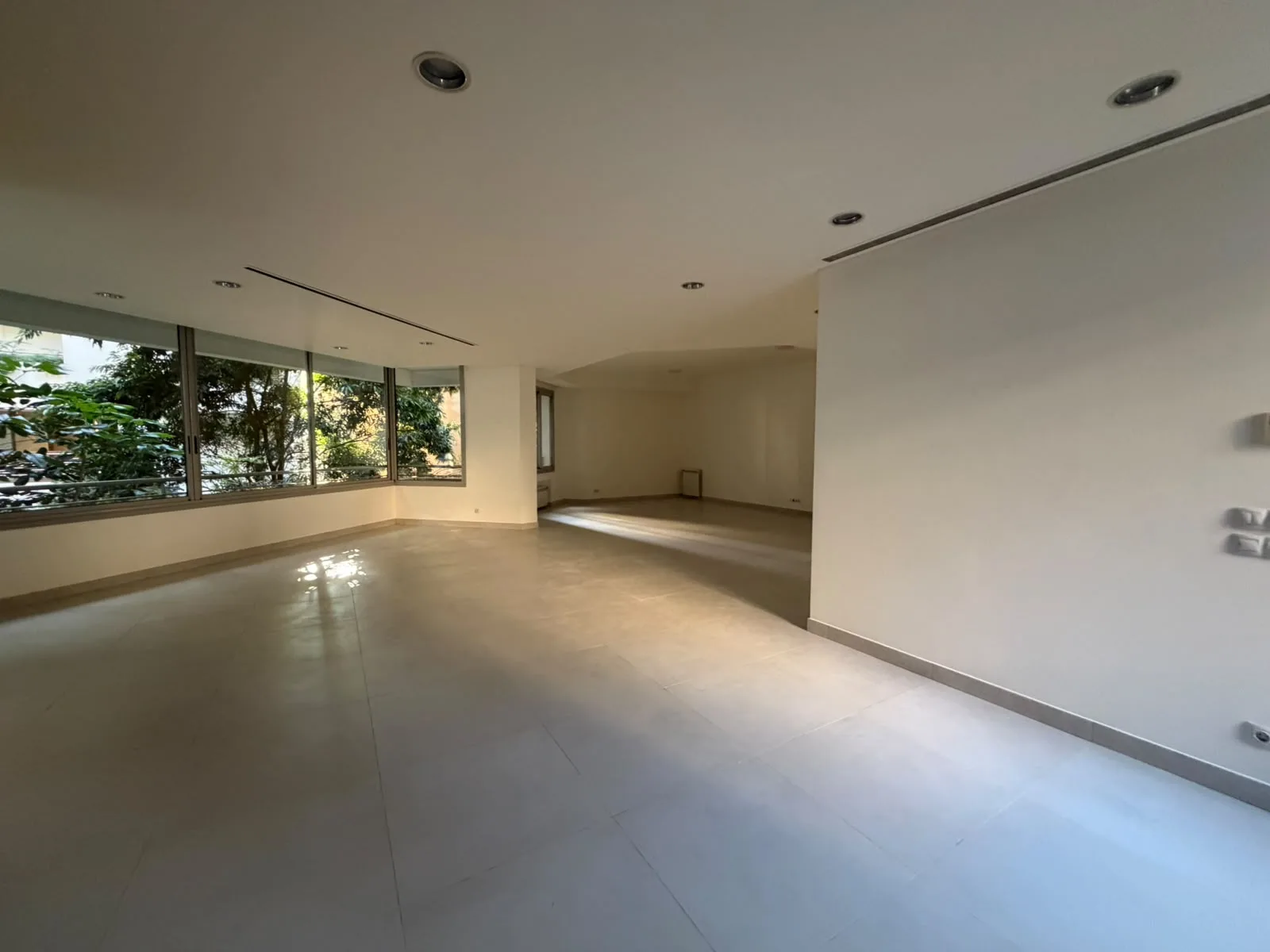 Apartment for Rent in Achrafieh — الصورة 1