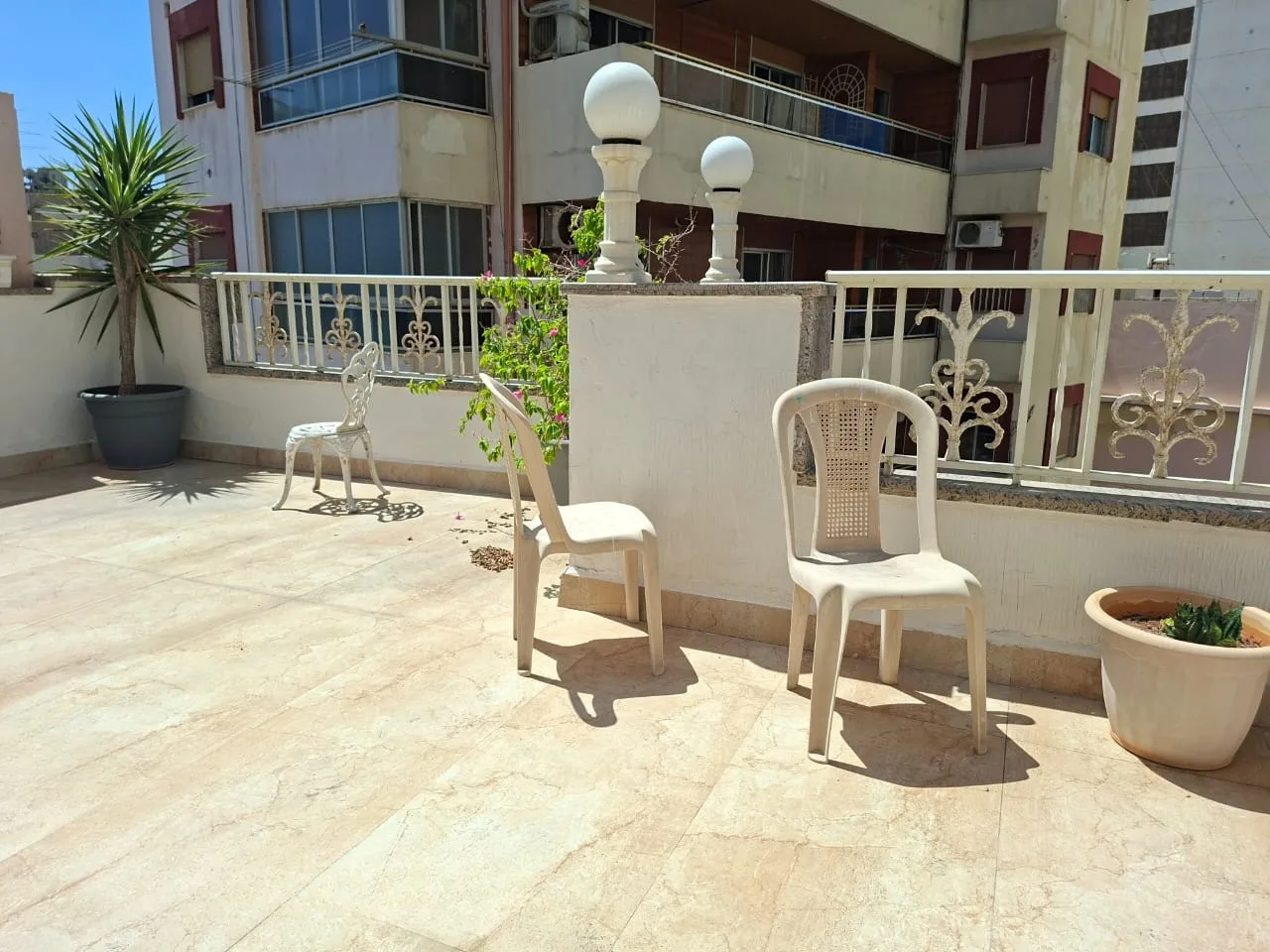Penthouse for rent in Manara — الصورة 4