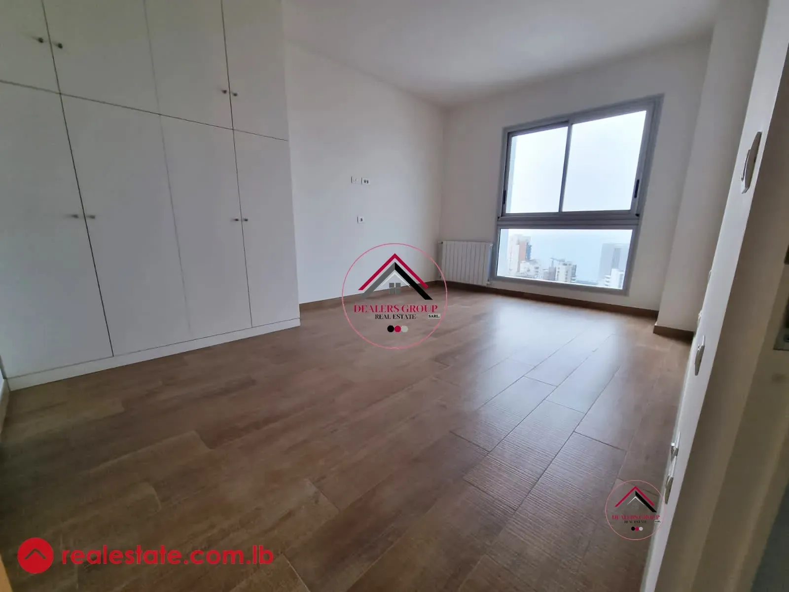 Private Terrace ! Sea View Charming Penthouse for Sale in Hamra — photo 4