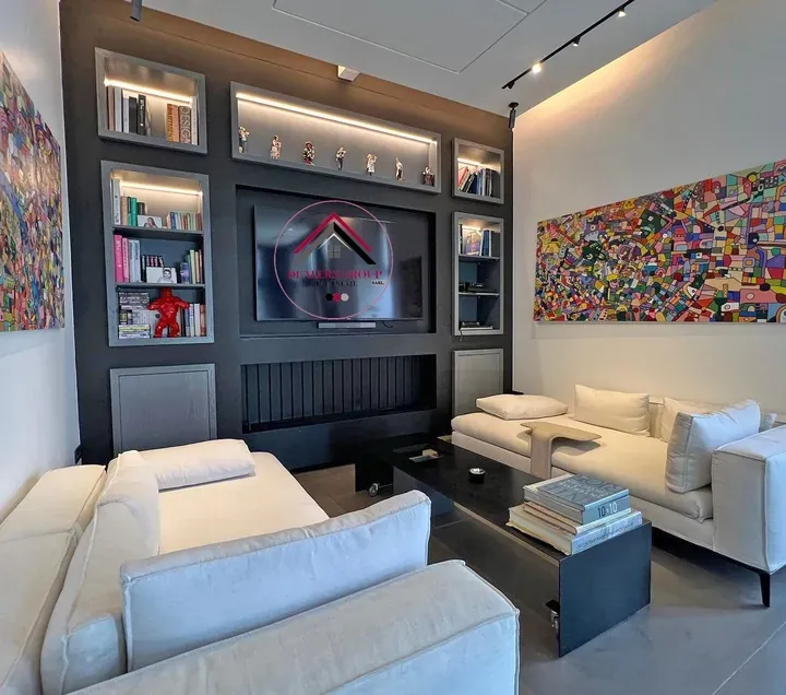 Pool + Terrace ! Prestigious Super Deluxe Penthouse for Sale In Achrafieh — photo 4