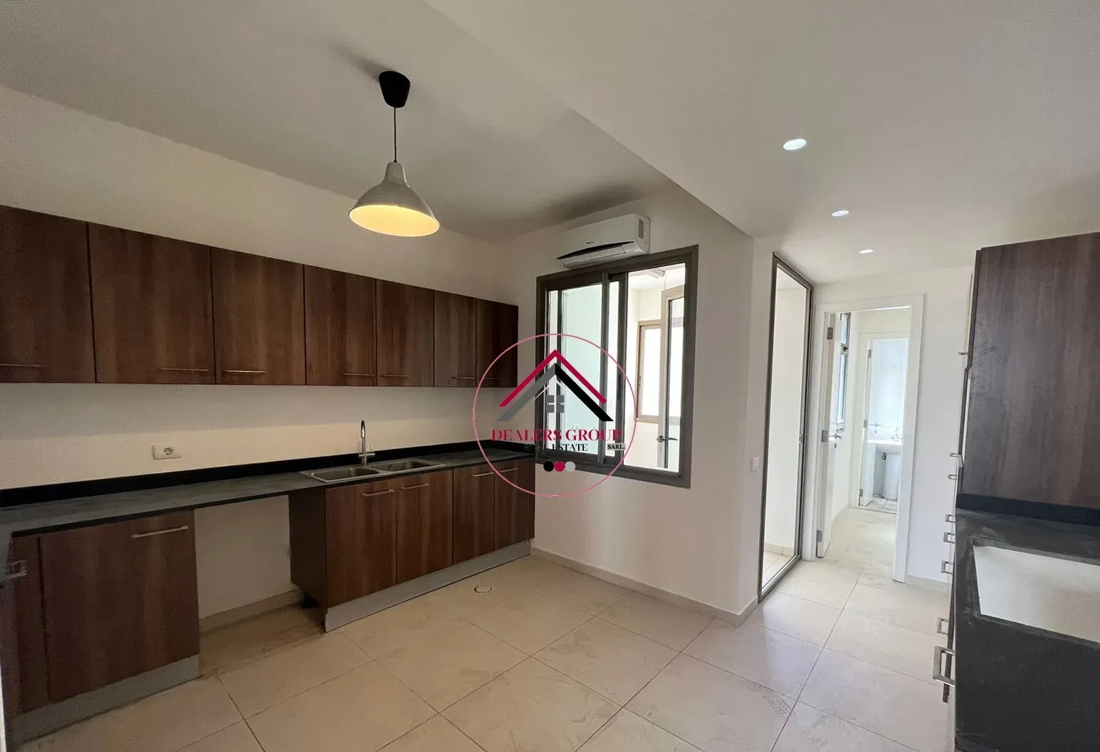 High-End Luxury Living ! Apartment for Sale in Clemenceau ! — photo 2