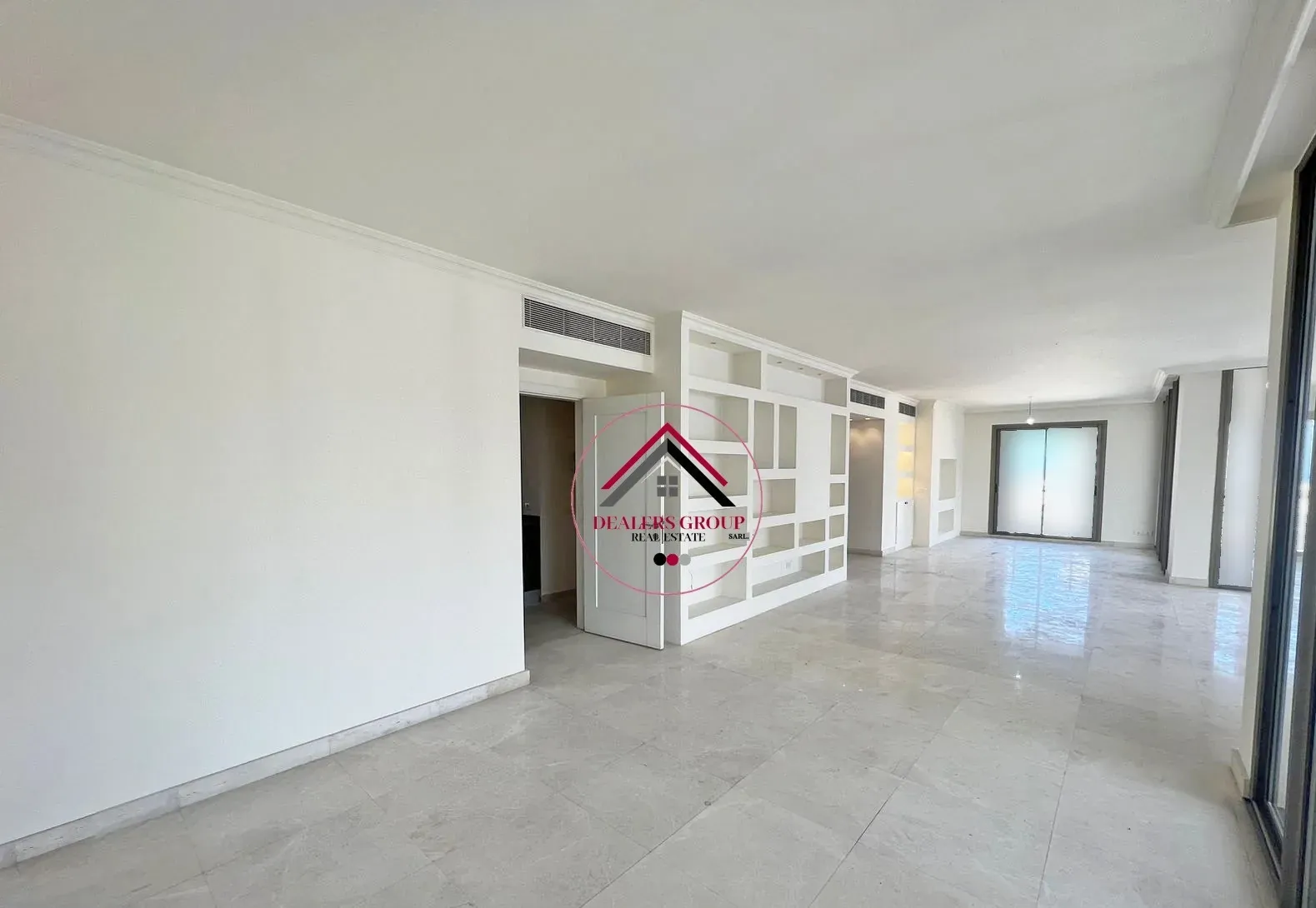 High-End Luxury Living ! Apartment for Sale in Clemenceau ! — photo 4