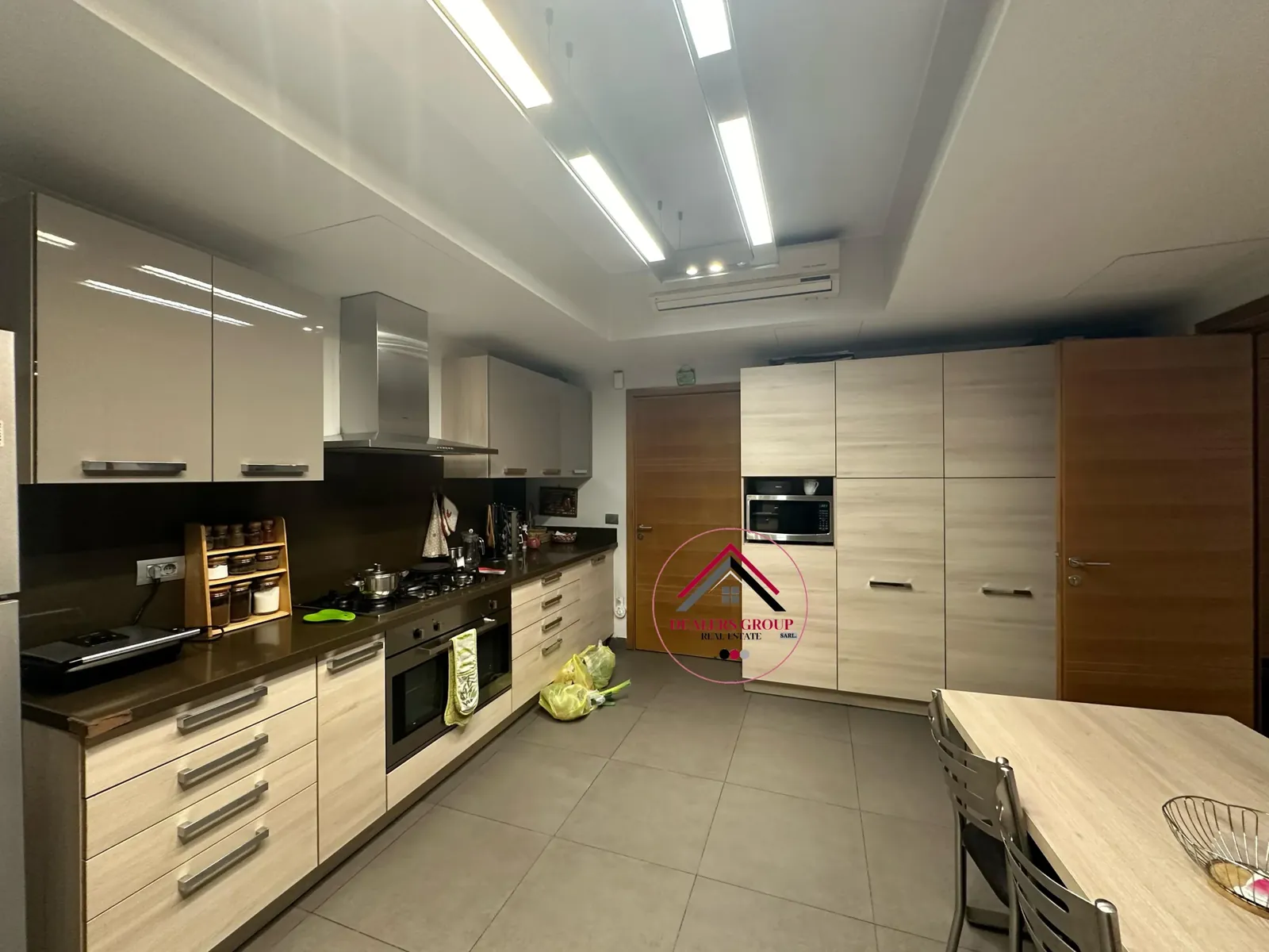 Experience the epitome of luxury living: Deluxe Apartment for Sale at Tallet El Khayat — photo 5