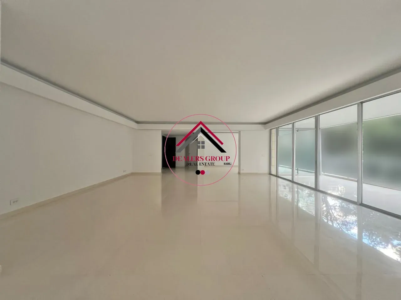 Spacious Apartment with Private Terrace for Sale in Saifi — photo 2