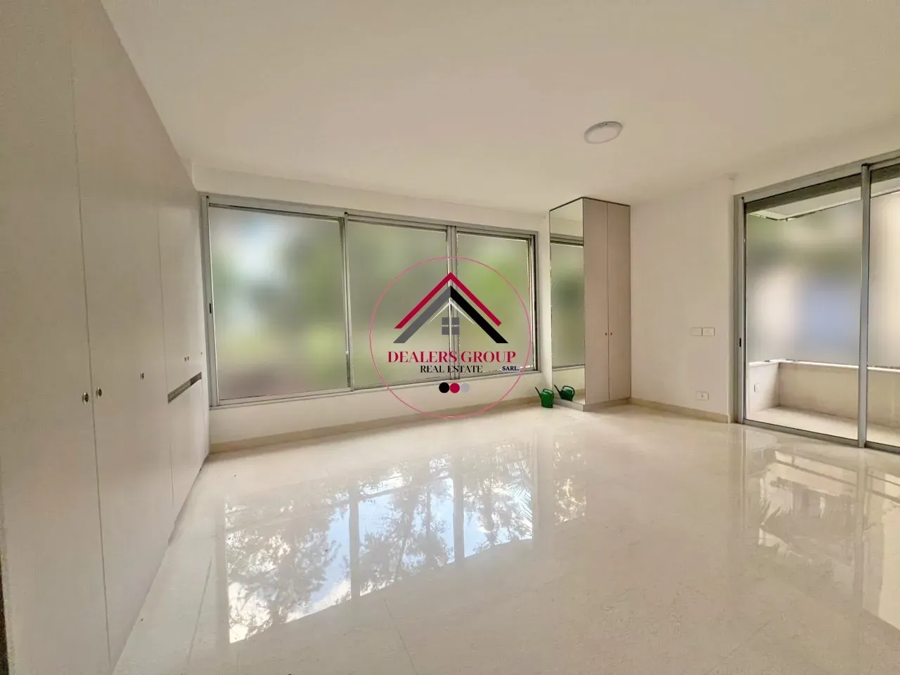 Spacious Apartment with Private Terrace for Sale in Saifi — photo 4