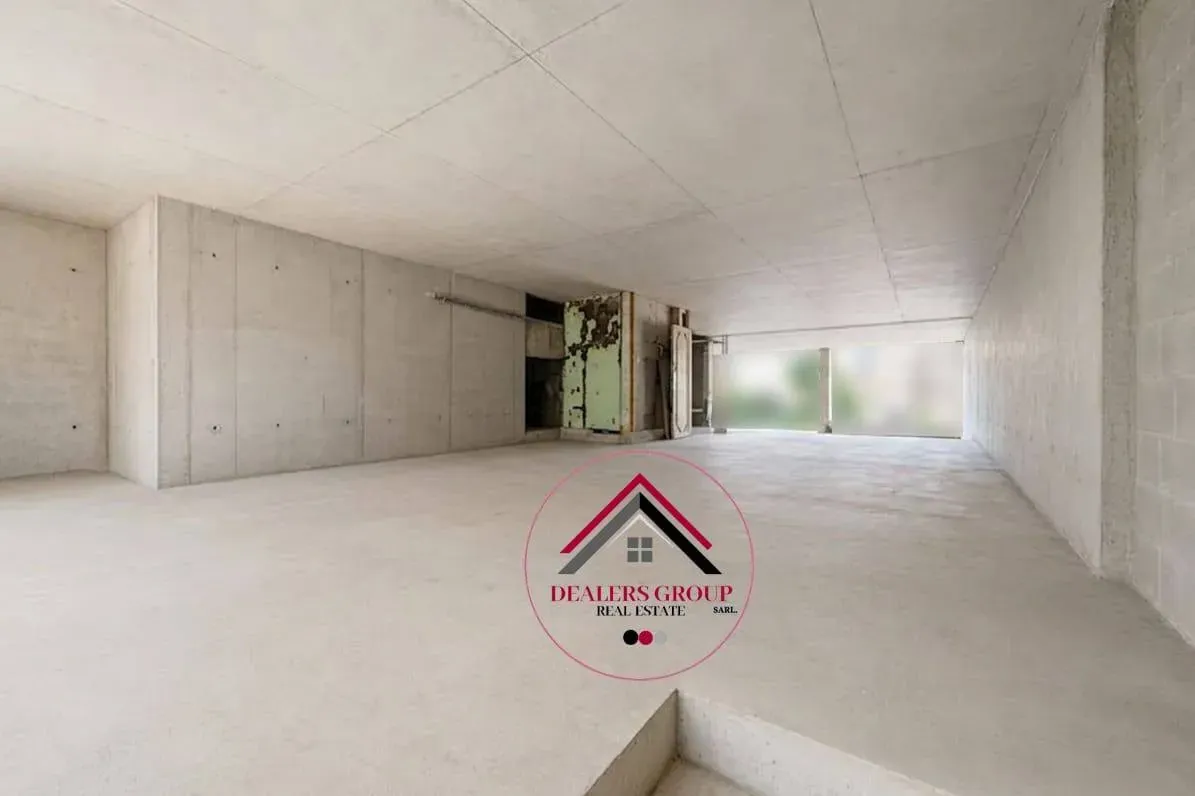 Prime Location core and shell Modern Shop for Sale in Ras Beirut — photo 2