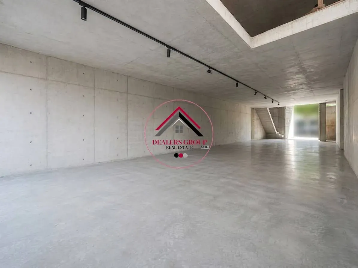 Prime Location core and shell Modern Shop for Sale in Ras Beirut — photo 4
