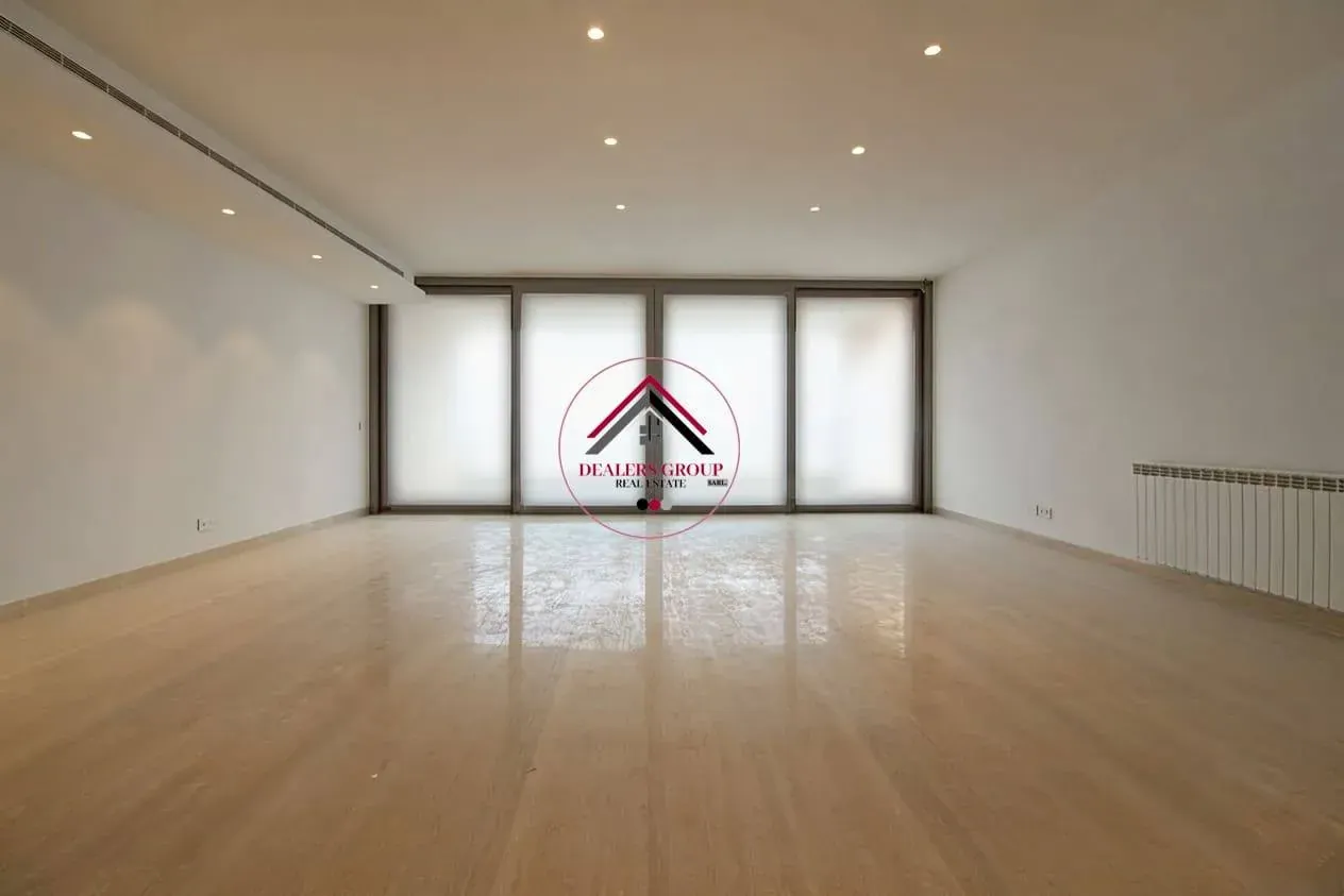Deluxe Apartment for Sale in Saifi with Nice Sea View — الصورة 3