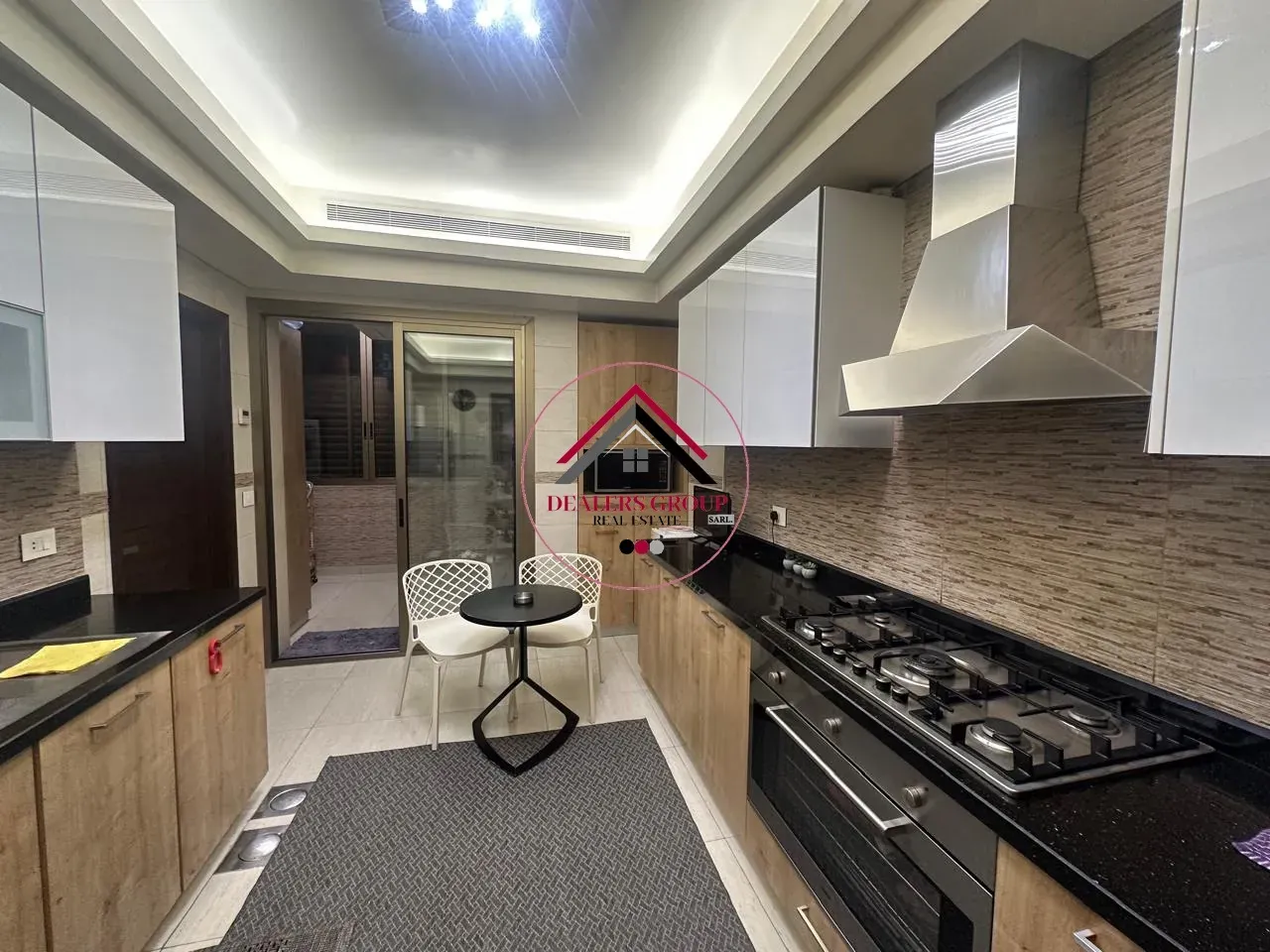 Fully Furnished Apartment for Sale in Sodeco — الصورة 3