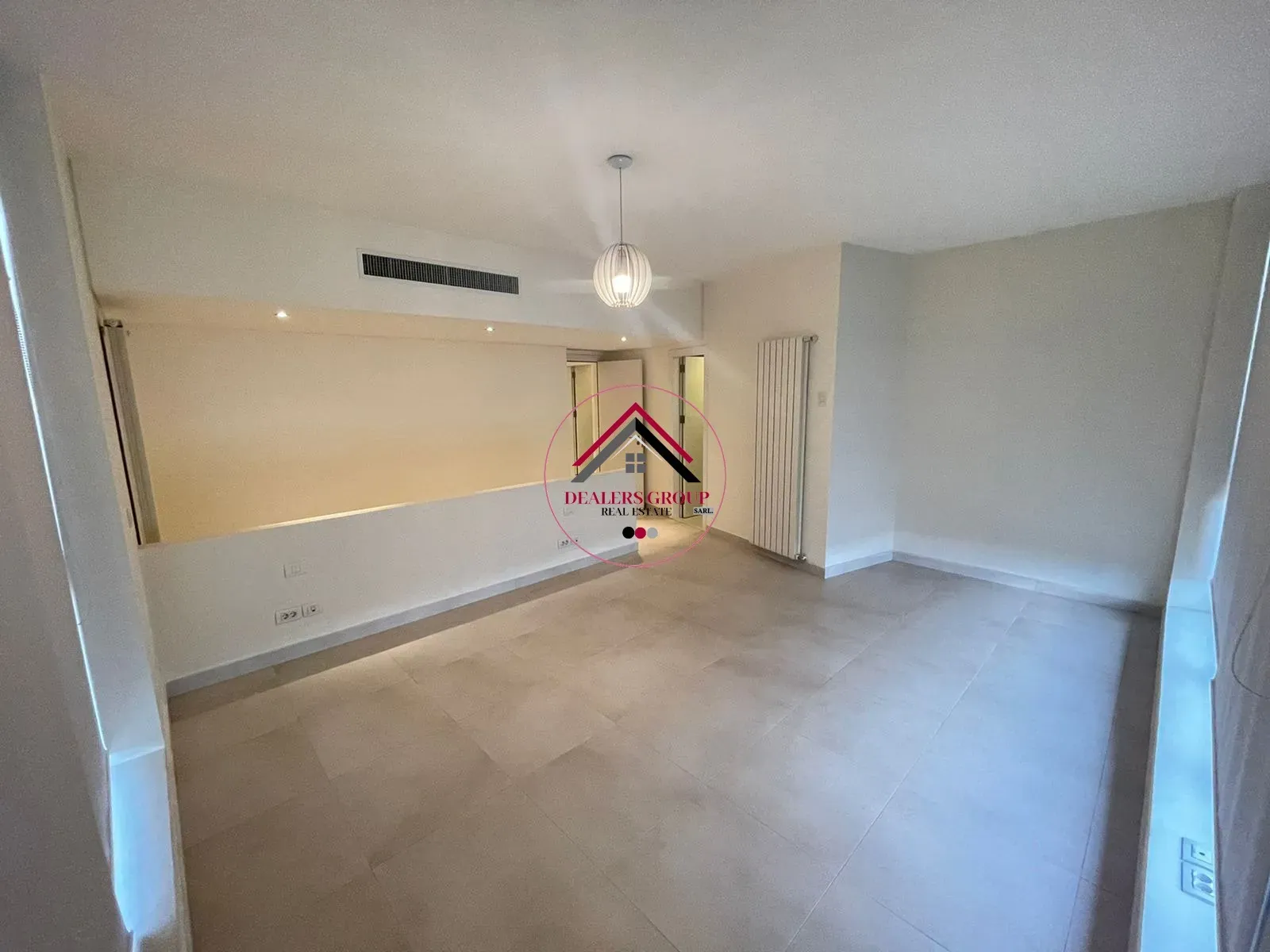 Luxury is Affordable ! Deluxe Apartment for Sale in Clemenceau — photo 3