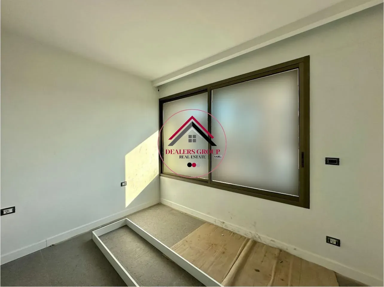 Private Rooftop Terrace ! Deluxe Apartment for Sale in clemenceau — photo 4