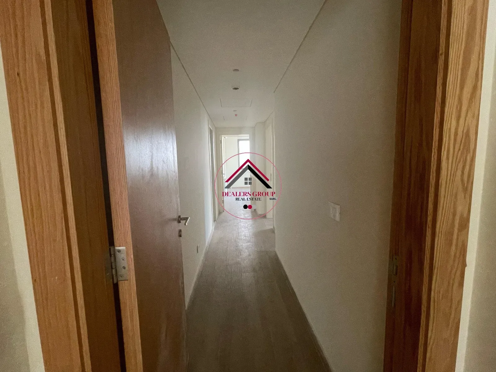 Deluxe Modern Apartment for Sale in Ain EL Mreisseh — photo 3