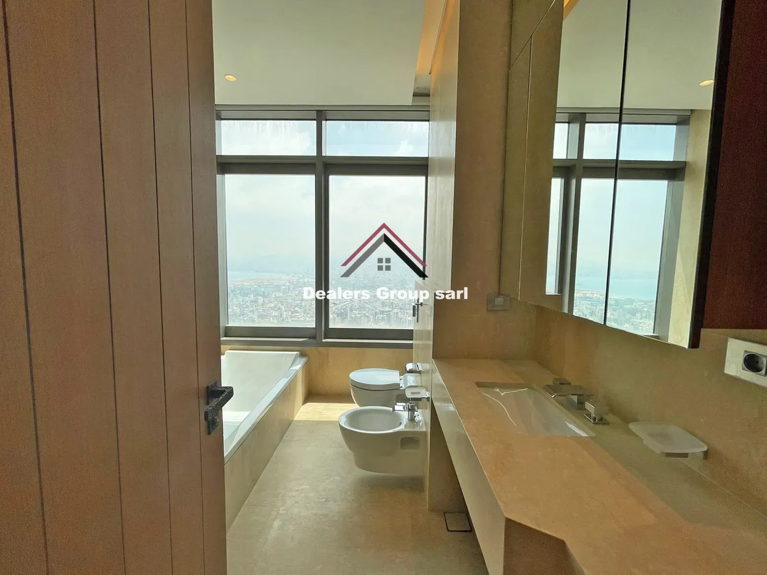 The Lifestyle You Deserve ! Dream Apartment for Sale in Achrafieh — photo 4