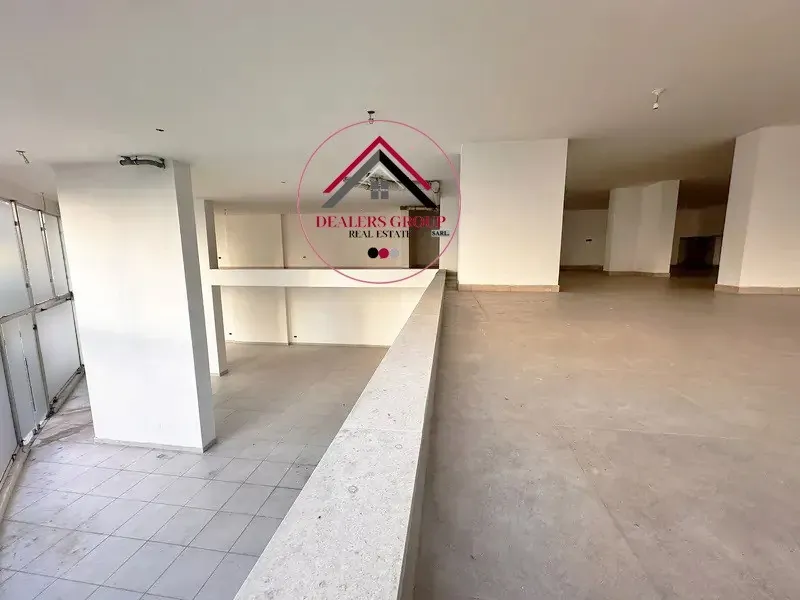Prime Location Showroom for Sale in Unesco – Beirut — photo 4