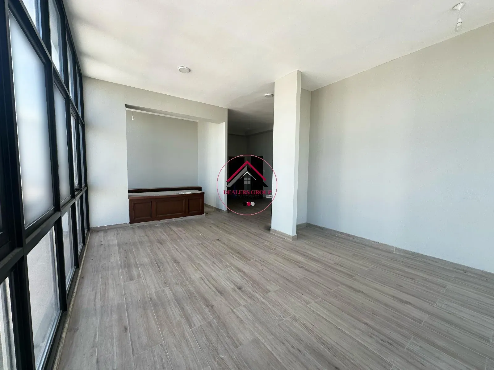 Prime Location Office for Sale in Saifi — photo 4