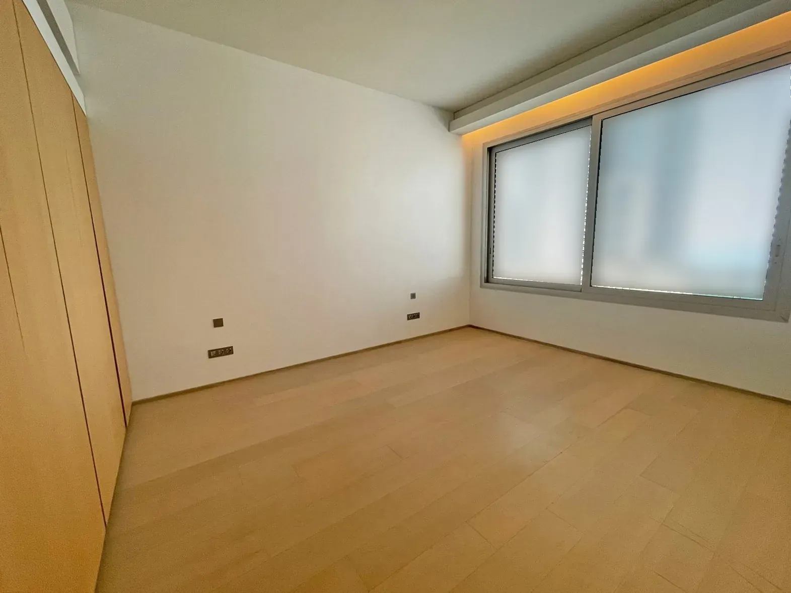 Brand New Super Deluxe Apartment for Sale in Clemenceau — photo 3